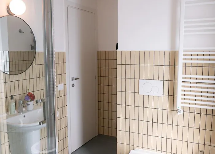 Trasteverehome - Sunny Flat - Balcony Near Station *