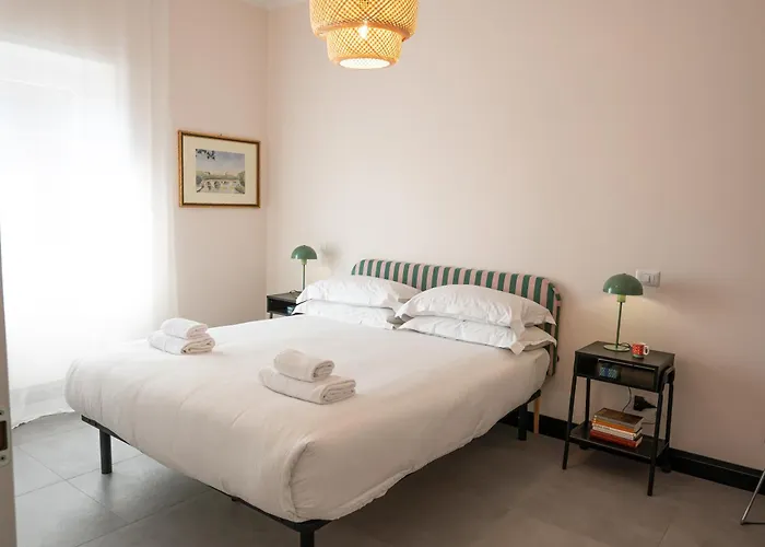 Trasteverehome - Sunny Flat - Balcony Near Station Rom