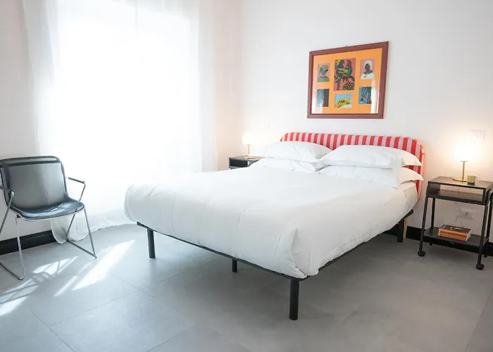 Trasteverehome - Sunny Flat - Balcony Near Station דירה