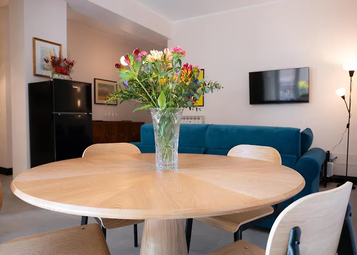 Trasteverehome - Sunny Flat - Balcony Near Station